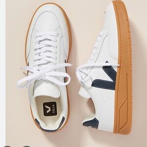 Veja V-12 gum sole sneakers